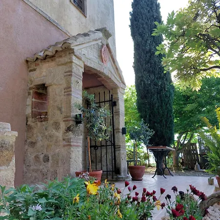 Iliaxtida 아파트